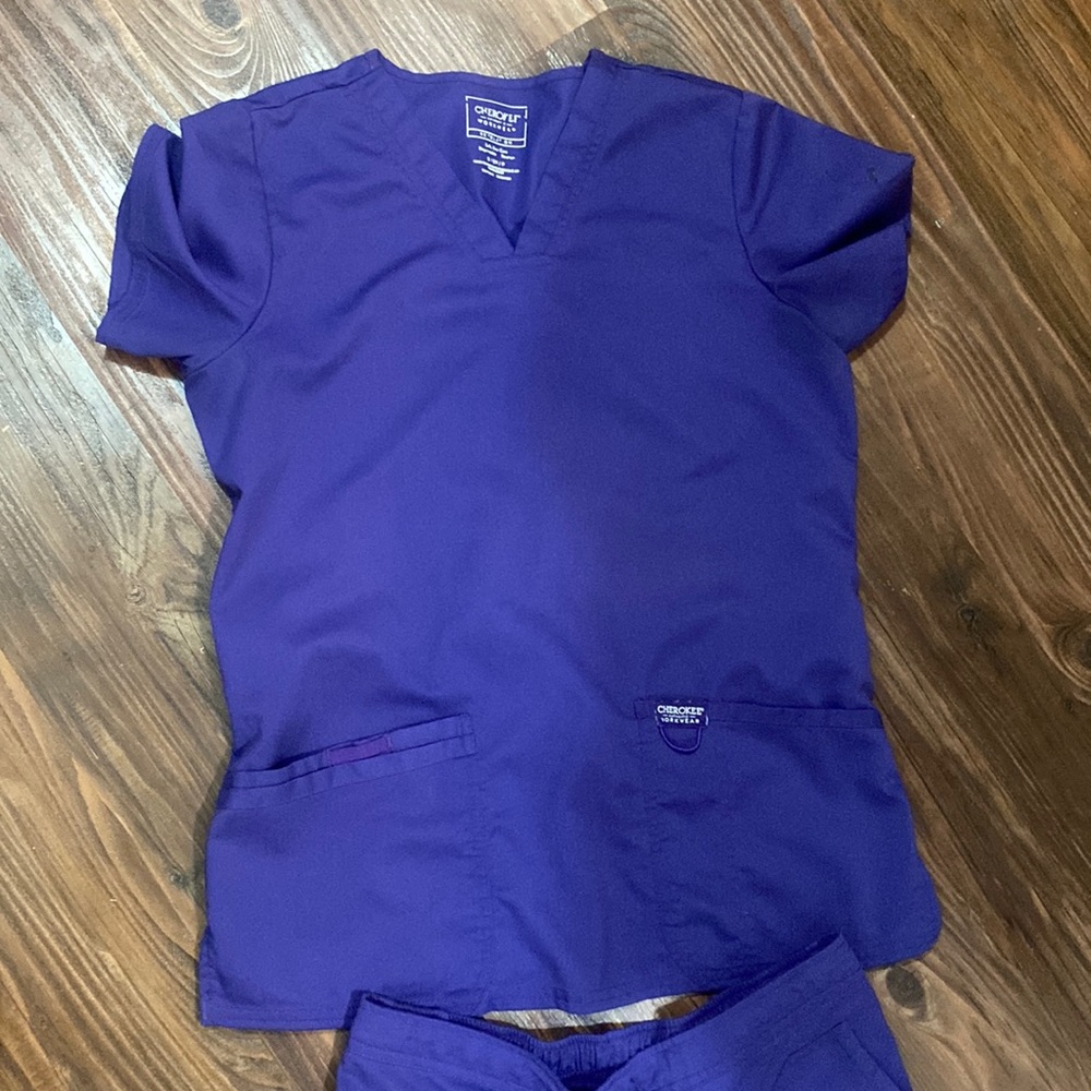 Cherokee purple scrub set